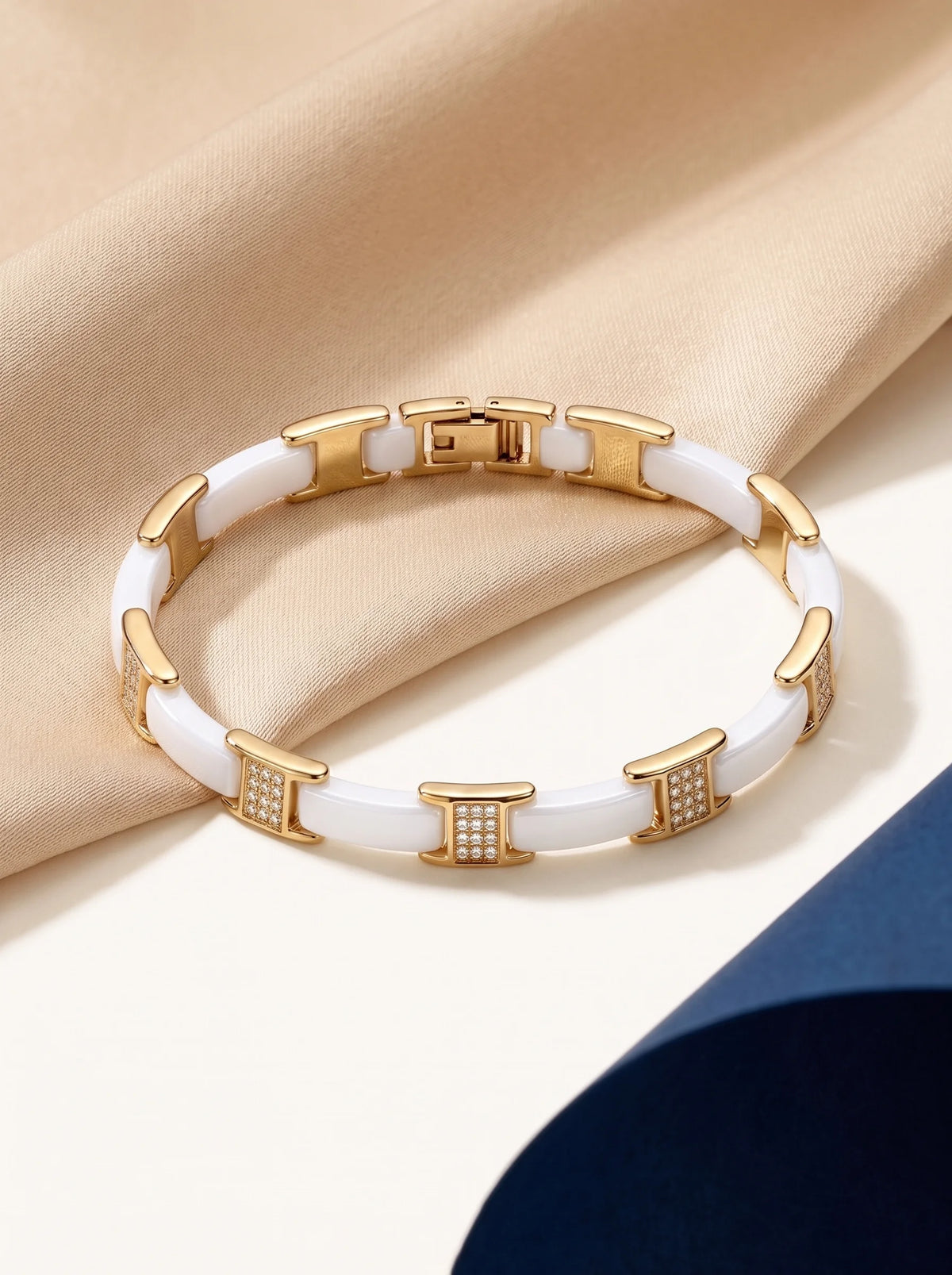 Gold Bar Chain Bracelet
