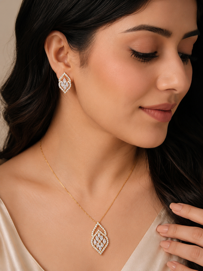 Elegant Gold Diamond Jewelry Set