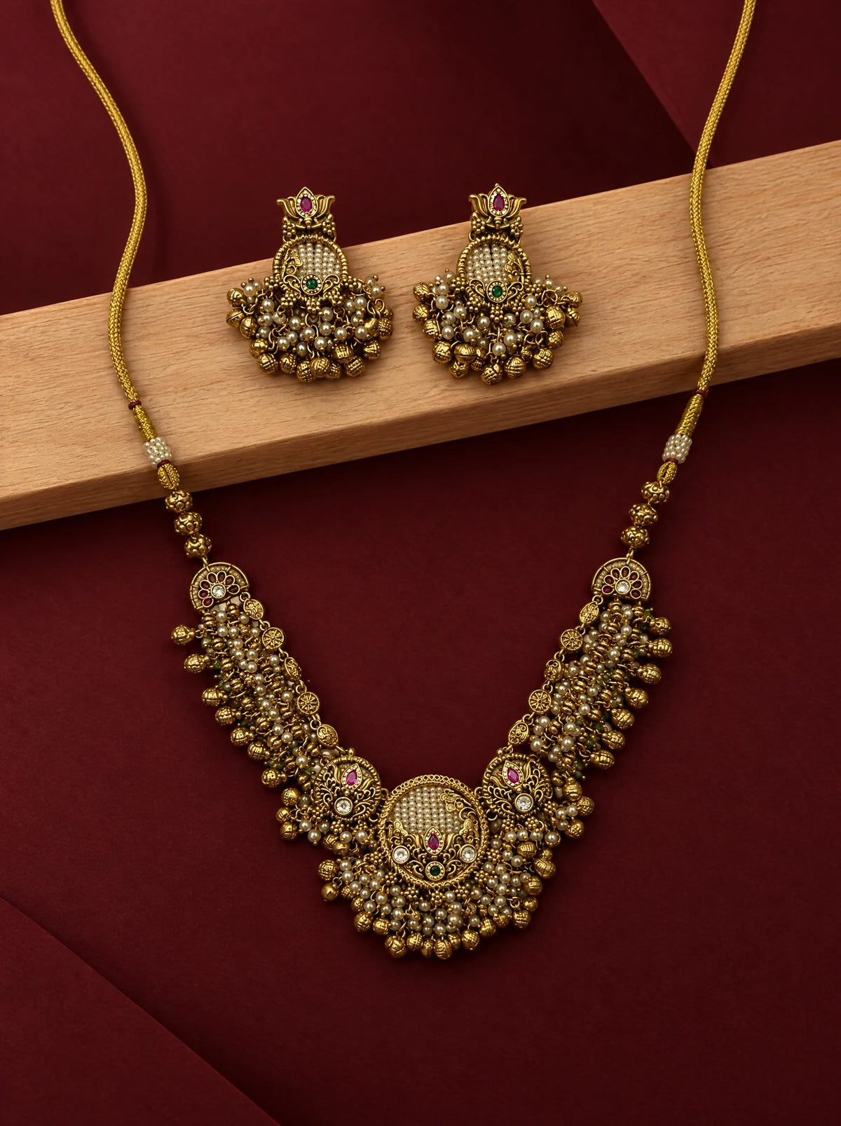 Antique Floral Pearl Necklace