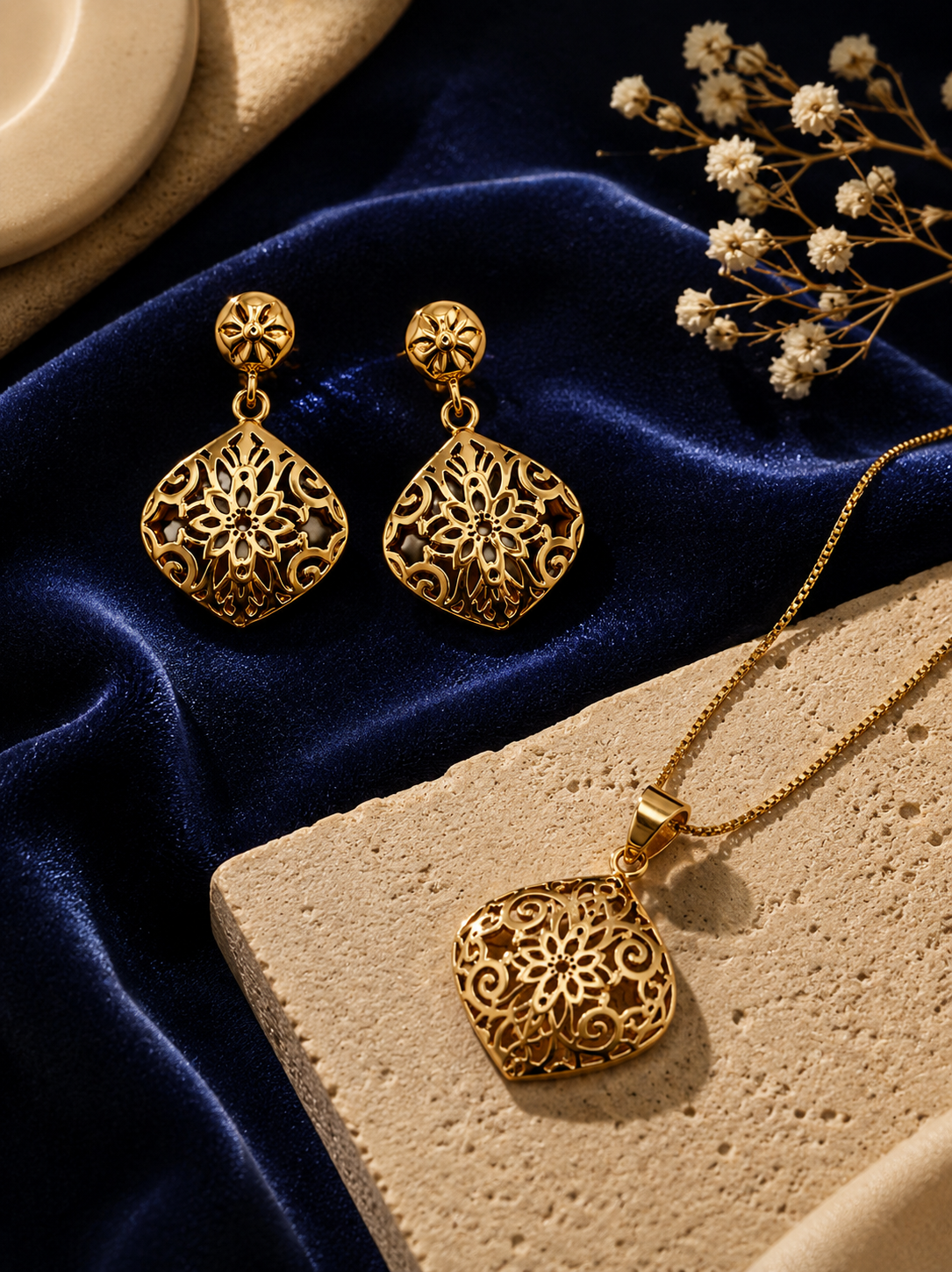 Ornate Gold Filigree Jewelry Set