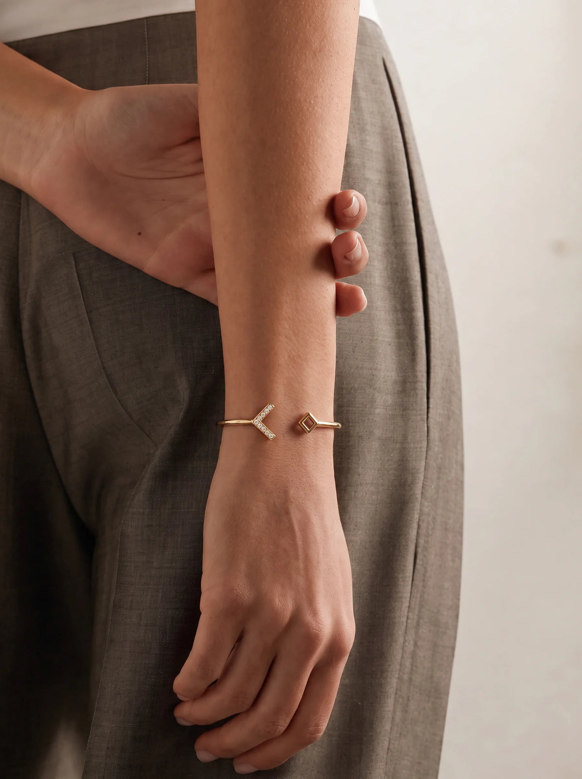 Arrow Point Open Cuff Bracelet